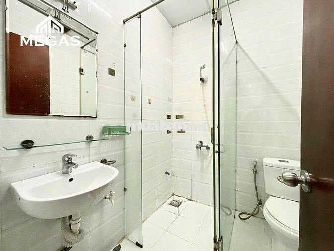 PHÒNG STUDIO MÁY GIẶT RIÊNG NGAY PHỐ ĂN UỐNG CỦA QUẬN 7 CẠNH LOTTE