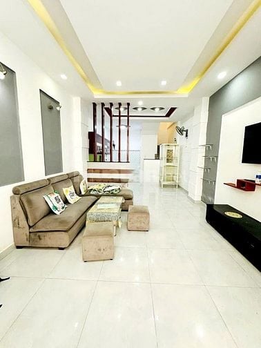 CHO THUÊ NHÀ HXH HUỲNH VĂN BÁNH, PHÚ NHUẬN.