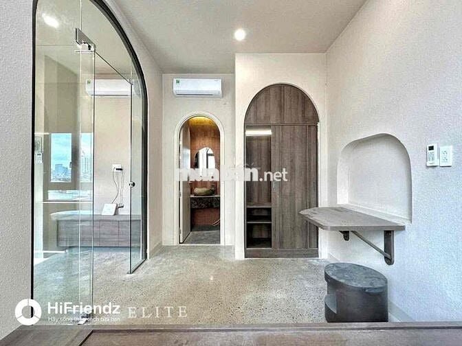 CĂN HỘ 1 PHÒNG NGỦ CAO CẤP - Full NỘI THẤT—Ngay Vòng Xoay Lê Đại Hành