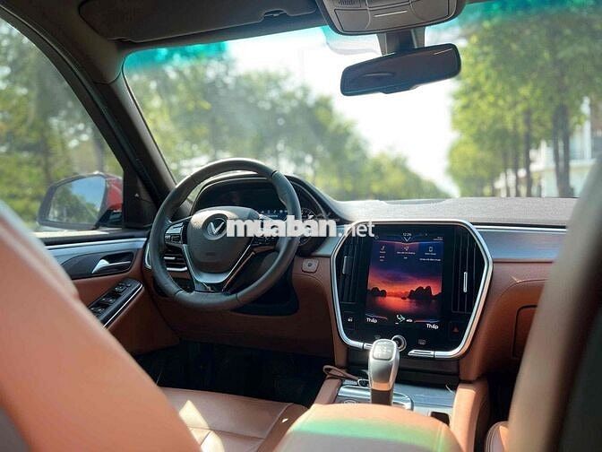 VinFast Lux SA Premium 2020 Đỏ 60000 km
