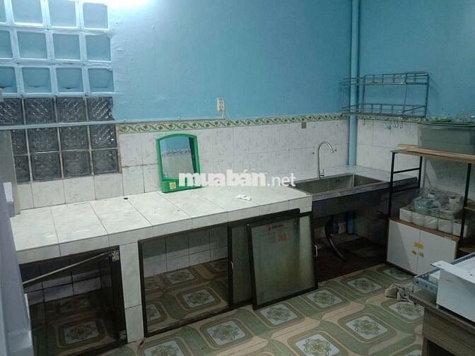 Phòng cách ĐH Luật 400, ngay chợ Bình Triệu, Giagamall.  Giá thuê 1tr8