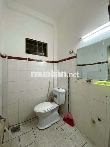 Nhà 4pn 3wc ngay CV Gia Định nguyễn kiệm thích hợp nhóm bạn ở