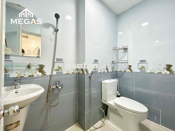 STUDIO CỬA SỔ THOÁNG MÁY GIẶT RIÊNG NGAY TRUNG TÂM QUẬN 7 CẠNH LOTTE