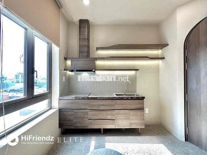 CĂN HỘ 1 PHÒNG NGỦ CAO CẤP - Full NỘI THẤT—Ngay Vòng Xoay Lê Đại Hành