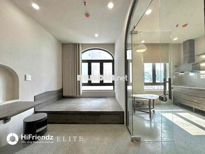 CĂN HỘ 1 PHÒNG NGỦ CAO CẤP - Full NỘI THẤT—Ngay Vòng Xoay Lê Đại Hành