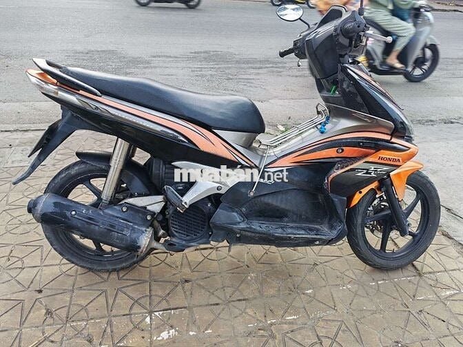 Honda Air Blade Đen cam