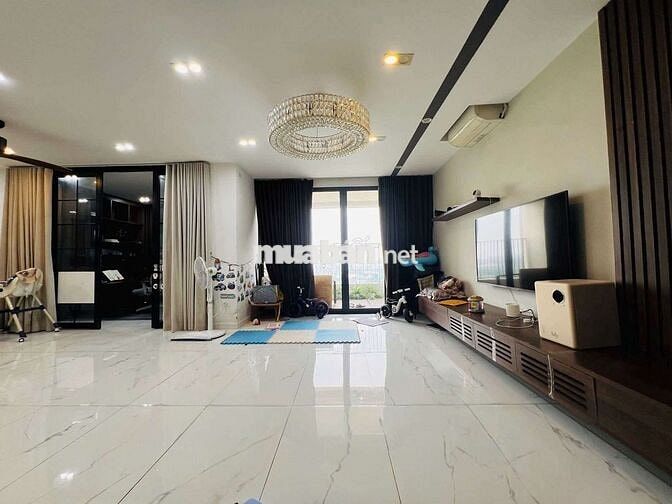 Siêu Phẩm Northern Diamond 129m – 3ngủ - Dân trí cao. Giá hơn 11tỷ