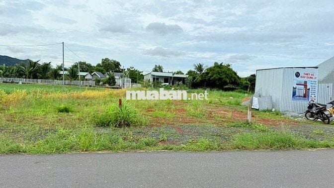 CHỦ KẸT NGÂN HÀNG BÁN NHANH LÔ ĐẤT CHỈ 900TR NGAY TT PHƯỚC HẢI