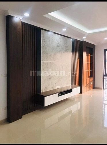 Cho thuê nhà 6 tầng,1 tum 55m2 Đặng Thùy Trâm, HN