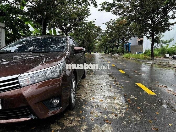 Toyota Corolla Altis 2016 1.8G CVT - 90000 km