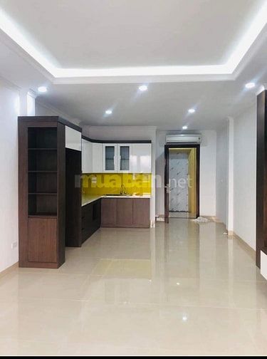 Cho thuê nhà 6 tầng,1 tum 55m2 Đặng Thùy Trâm, HN