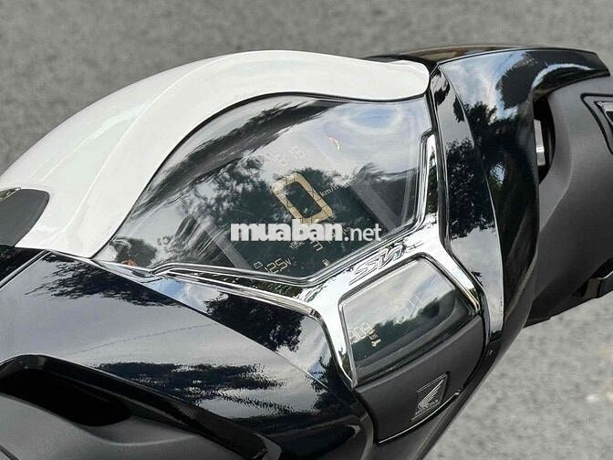 SH 160i ABS 2024 LƯỚT TRẮNG ĐEN