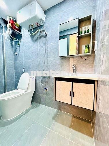 TẬP THỂ QUÂN ĐỘI - 120 HOÀNG QUỐC VIỆT - NHÀ ĐẸP - LÔ GÓC 2 THOÁNG