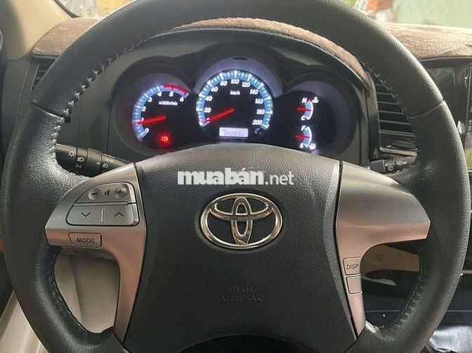 Fortuner 2016, sơn zin 90%, 88 ngàn km, vỏ theo xe