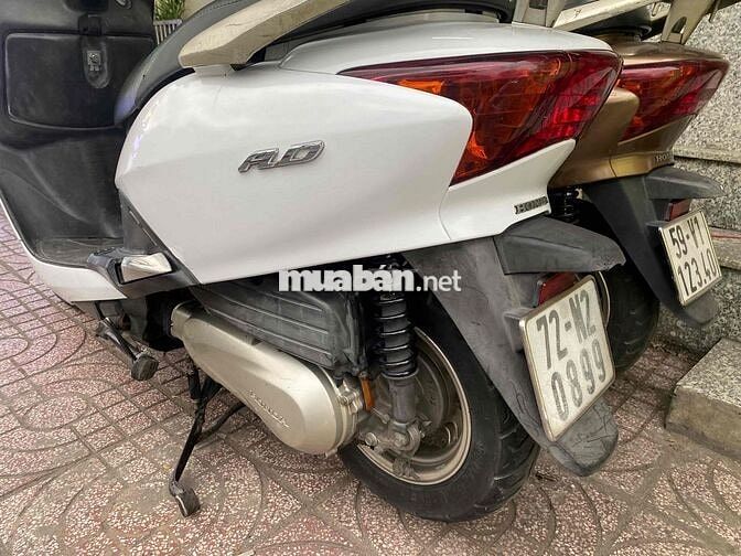 Honda Lead Fi Trắng