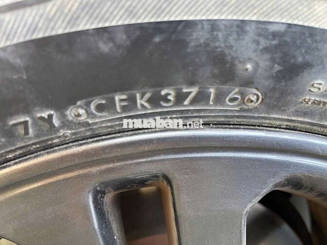 Fortuner 2016, sơn zin 90%, 88 ngàn km, vỏ theo xe