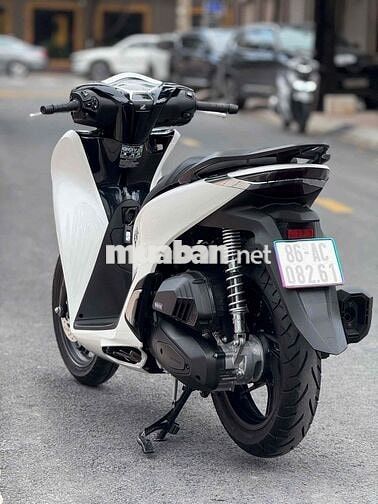 SH 160i ABS 2024 LƯỚT TRẮNG ĐEN