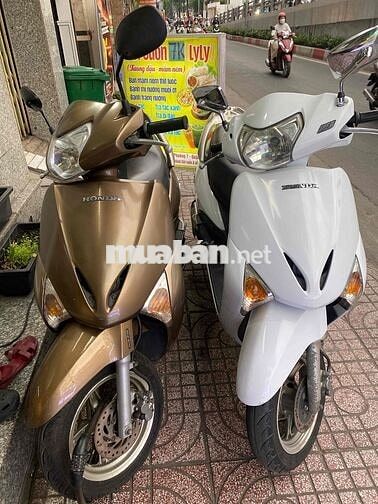 Honda Lead Fi Trắng