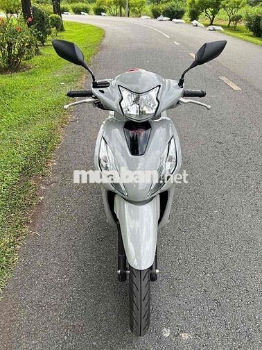 Vision bánh lớn T9 2025 bs 49 chính chủ ký