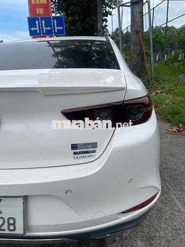 Mazda 3 2023 Luxury Trắng Siêu Hot