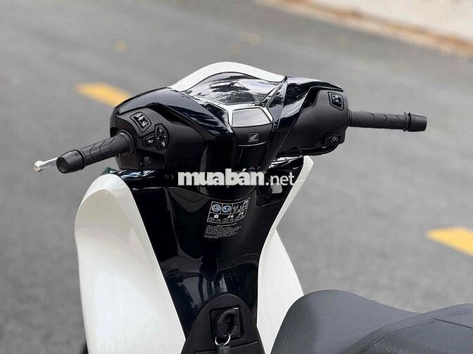 SH 160i ABS 2024 LƯỚT TRẮNG ĐEN