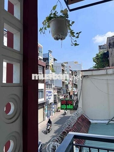 Mặt tiền Nguyễn Trọng Tuyển dtsd 43.5m2 2 tầng mới 2Pn chỉ hơn 6.2 tỷ