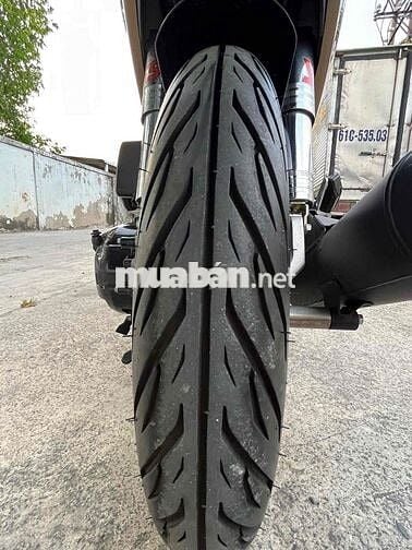 ab 2010 chạy 1 ngàn km kg có chiếc thứ 2 nhé