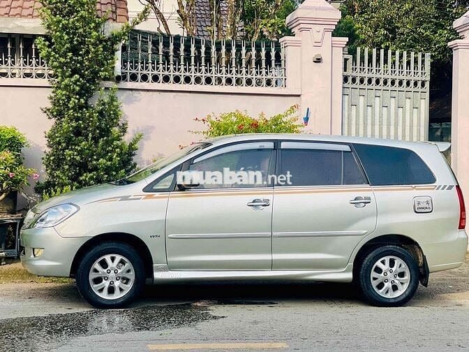 Toyota Innova 2008 G - 210000 km