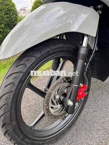 Vision bánh lớn T9 2025 bs 49 chính chủ ký