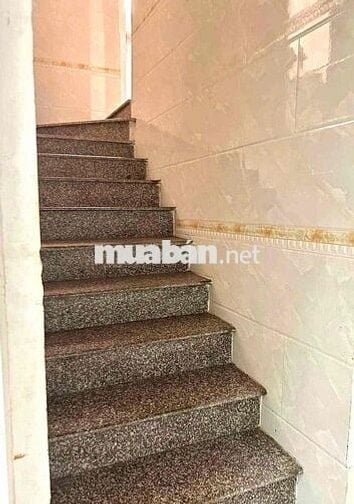 Căn hộ chung cư 02 lầu trung tâm