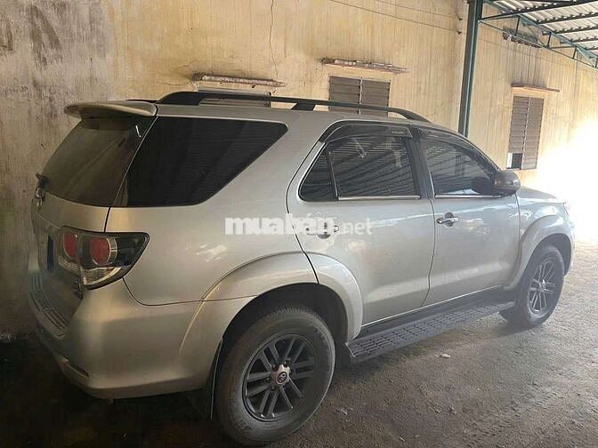 Fortuner 2016, sơn zin 90%, 88 ngàn km, vỏ theo xe