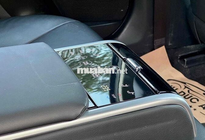 Lướt Toyota Camry 2022 2.0 G - 47000 km