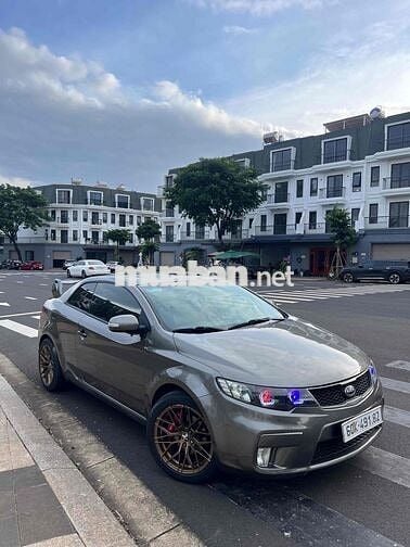 Kia Cerato 2010 Koup 2.0 AT - 125456 km