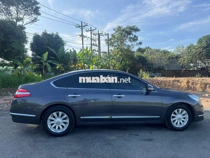 2009 2.0 AT - 140000 km