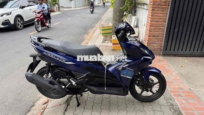 Honda Air Blade 125 4Val 2023 Xanh đen