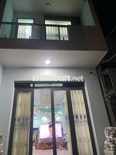 Nhà 3 tầng 5 phòng ngủ 6wc đường oto gần Quảng trường tỉnh