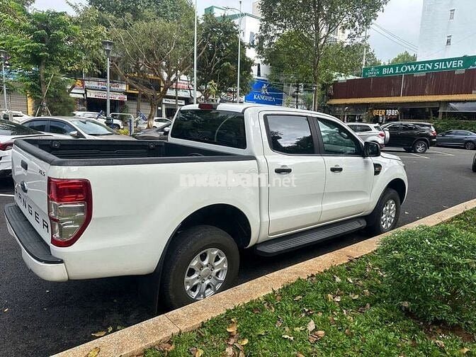 Ford Ranger XLS Trắng Tự động 2019