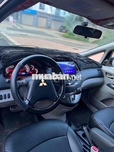 Mitsubishi Grandis 2005 2.4 AT - 125456 km