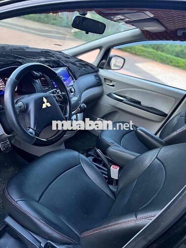 Mitsubishi Grandis 2005 2.4 AT - 125456 km