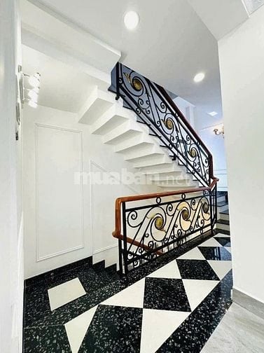 Hót ! Cạnh Âu Cơ bán nhà diện tích khủng 210m2,ngang8m, Hẻm nhựa 10m. 