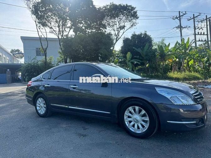 2009 2.0 AT - 140000 km