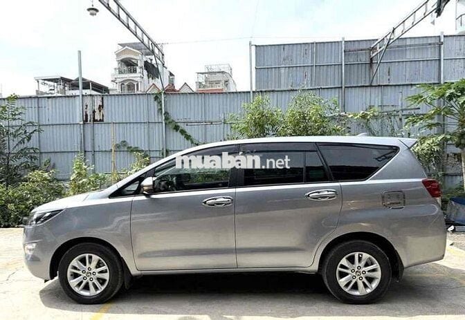 Toyota Innova 2.0G AT 2019 - 49000km