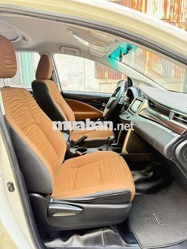 Toyota Innova 2019 2.0G - 68000 Km