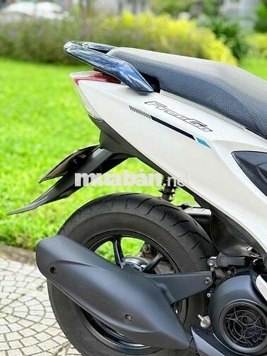 Freego 2019 đèn led abs biển 43