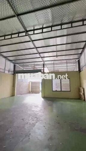 Cho thuê kho, xưởng 280m2 gần chợ Xuân Thới Thượng