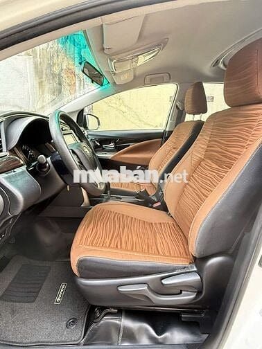 Toyota Innova 2019 2.0G - 68000 Km