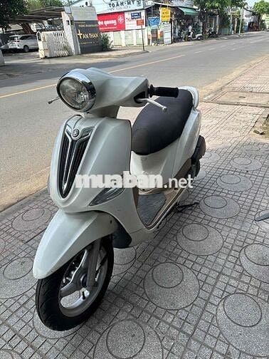 Yamaha Nozza màu Trắng Nâu