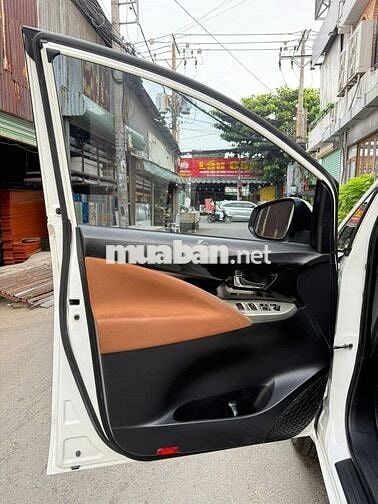 Toyota Innova 2019 2.0G - 68000 Km