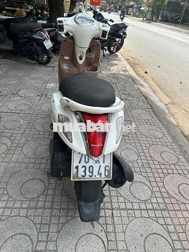 Yamaha Nozza màu Trắng Nâu