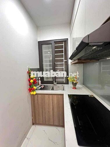 Bán căn hộ Phố Trần Quý Cáp-Đống Đa 38m 1 ngủ full nội thất